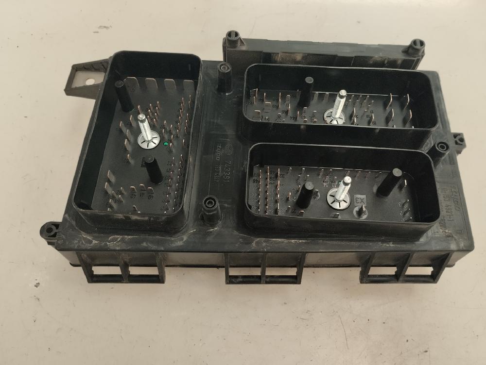 CAJA RELES FUSIBLES OPEL ASTRA 1.7 CDTI MT 100CV