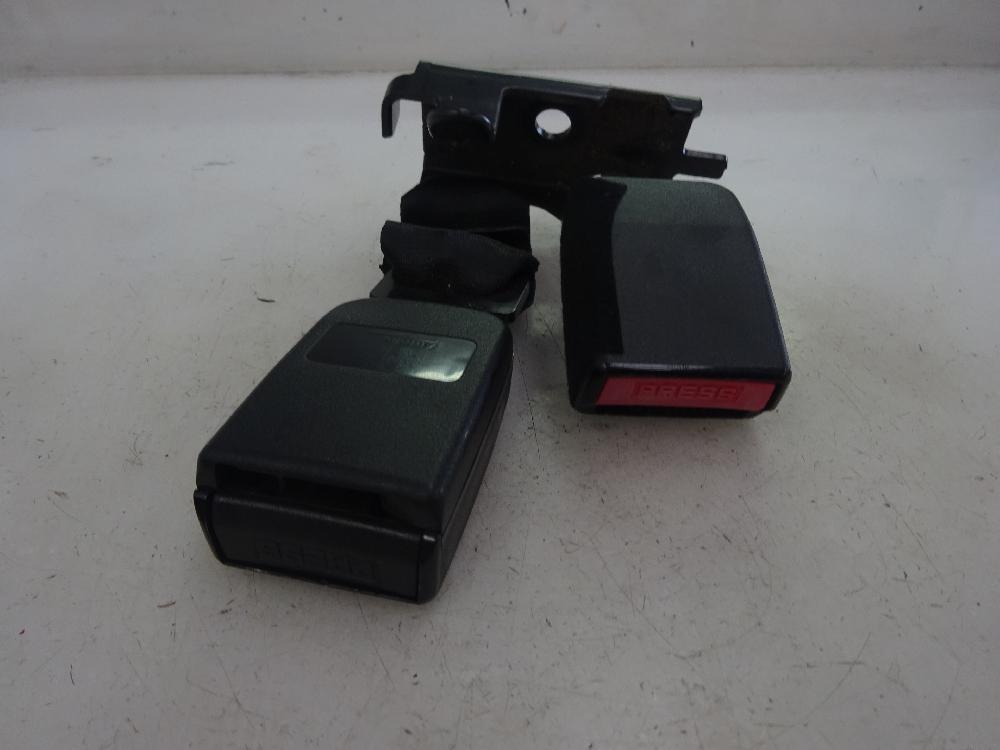 ANCLAJE CINTURON TRASERO DERECHO RENAULT LAGUNA 2004 1.9 DCI MT 120CV | 88KW