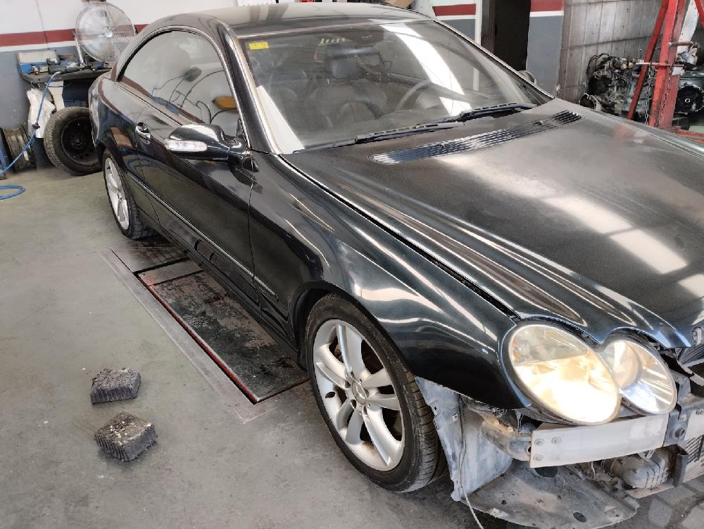MERCEDES BENZ CLASE CLK 2005 3.0 CLK 320 CDI MT 224CV