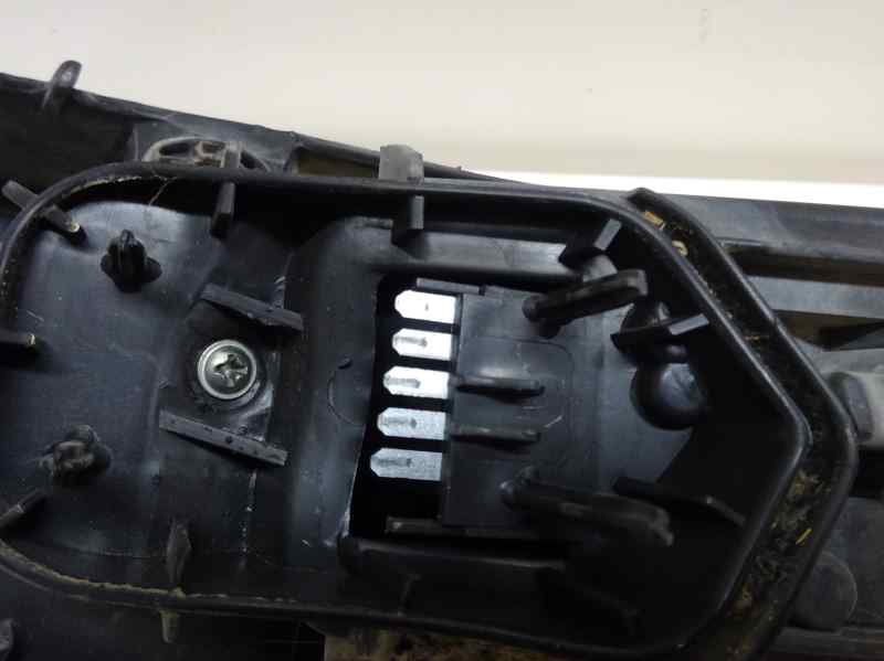 PILOTO TRASERO IZQUIERDO OPEL CORSA 2003 1.7 DTI MT 75CV | 55KW