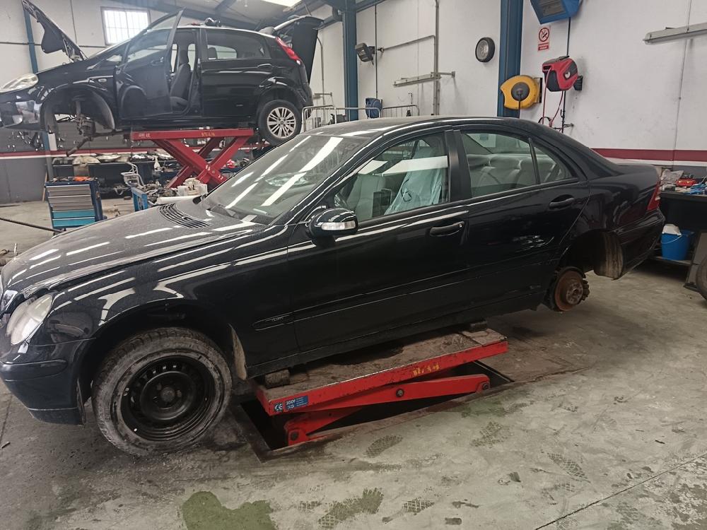 MODULO CONFORT MERCEDES BENZ CLASE C 2003 2.0 MT 163CV | 120KW