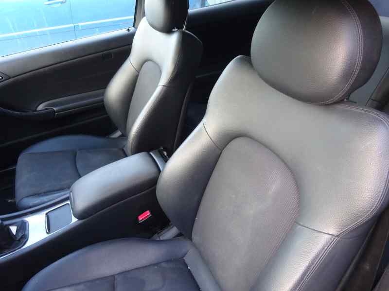 MANGUETA DELANTERA IZQUIERDA MERCEDES BENZ CLASE CLC 2010 200 2.2D MT 150CV | 110KW