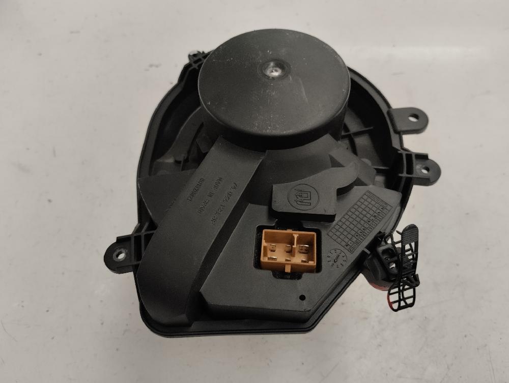 MOTOR CALEFACCION VOLKSWAGEN PASSAT 2004 1.9 TDI 6MT 130CV
