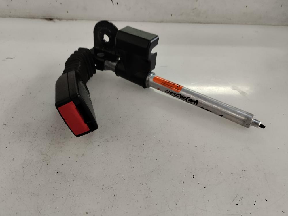 ANCLAJE CINTURON TRASERO IZQUIERDO MERCEDES BENZ CLASE CLK 1.8 MT 163CV