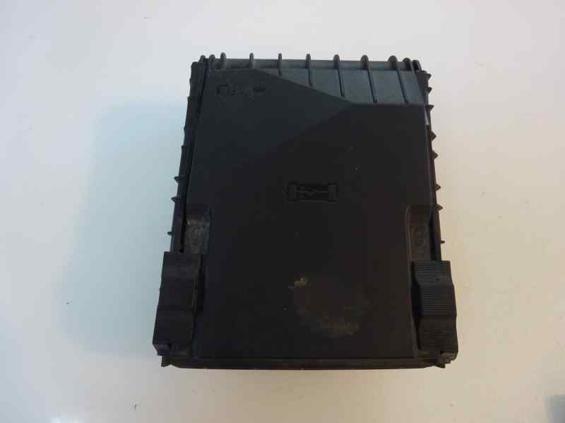 CAJA RELES FUSIBLES VOLKSWAGEN JETTA 2005 1.9 TDI BLUEMOTION MT 105CV