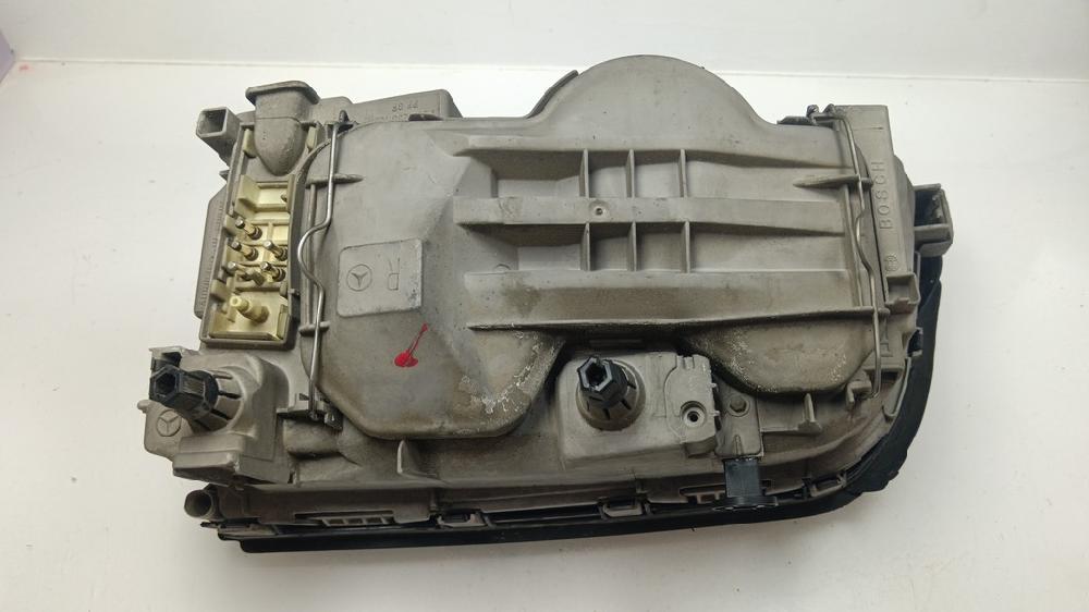 FARO DERECHO MERCEDES BENZ CLASE C 1998 2.2 C 220 MT 150CV