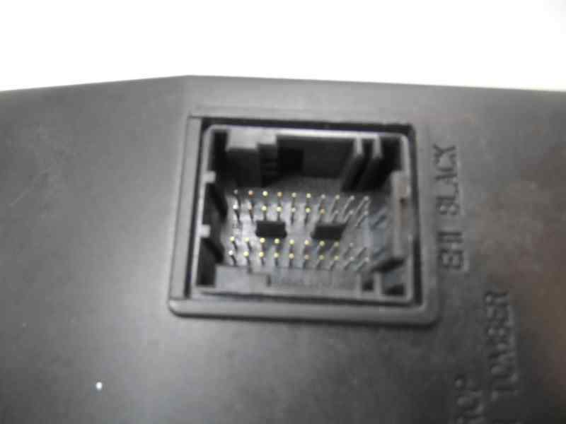 CAJA RELES FUSIBLES DACIA SANDERO 1.5 DCI MT 68CV