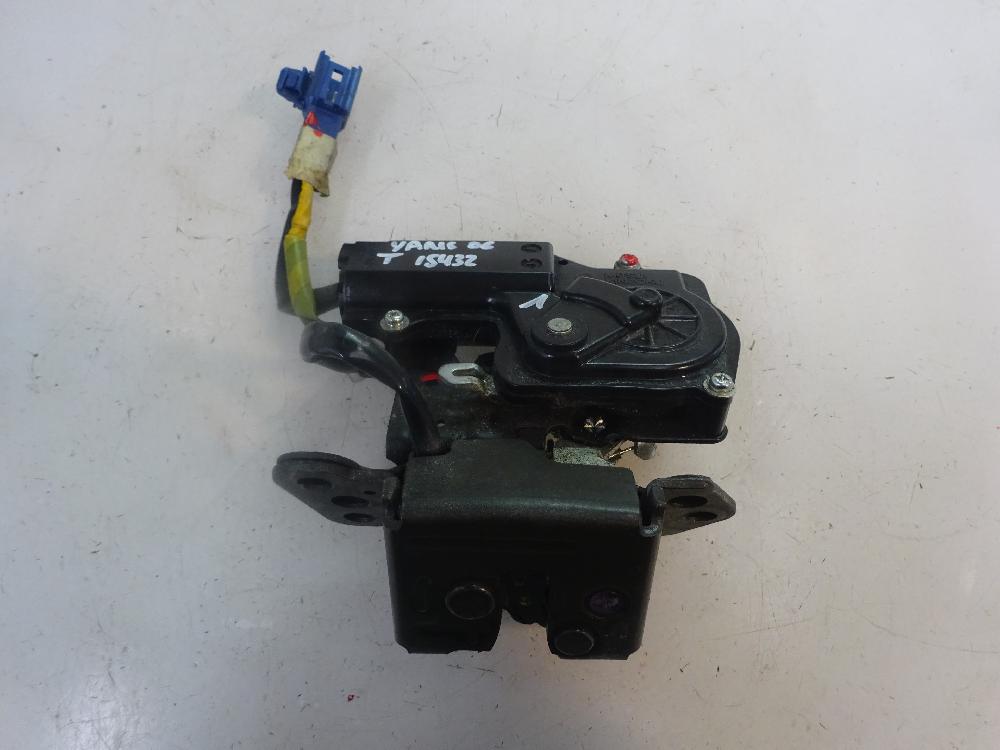 CERRADURA MALETERO PORTON TOYOTA YARIS 2006 1.3 MT 87CV | 64KW