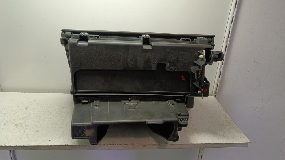 GUANTERA SEAT LEON 1.6 115CV TRANSMISION AUTOMATICA, DIESEL