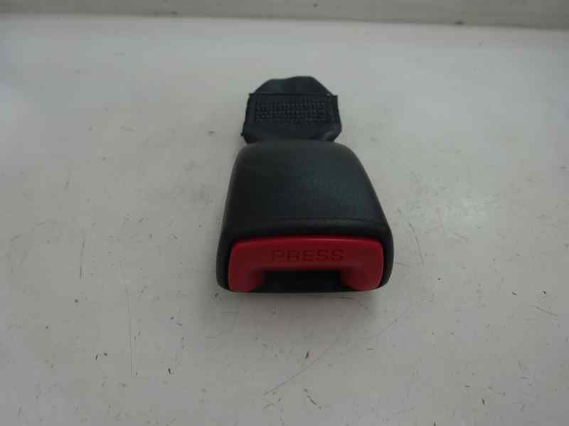 ANCLAJE CINTURON TRASERO IZQUIERDO SUZUKI SX4 2007 1.9 DDIS MT 120CV