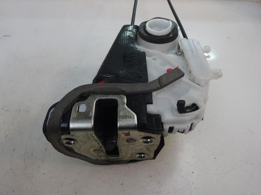 CERRADURA PUERTA TRASERA IZQUIERDA TOYOTA YARIS 1.0 MT 69CV
