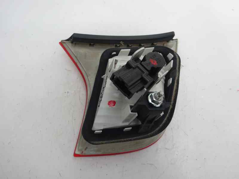 PILOTO TRASERO DERECHO INTERIOR AUDI A4 2005 2.0 TDI MT 140CV | 103KW