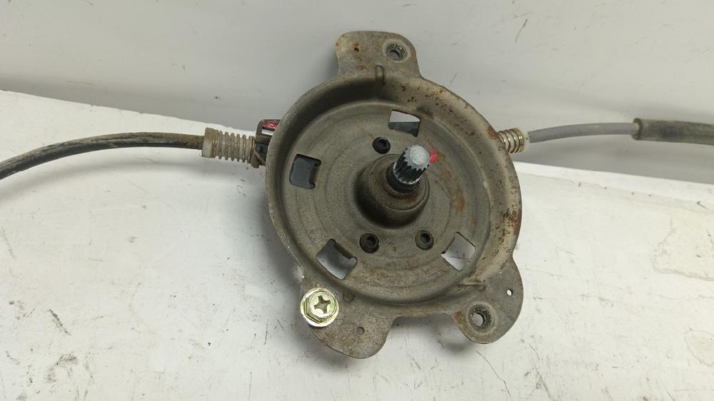 ELEVALUNAS DELANTERO DERECHO NISSAN VANETTE 2.3 D 75CV