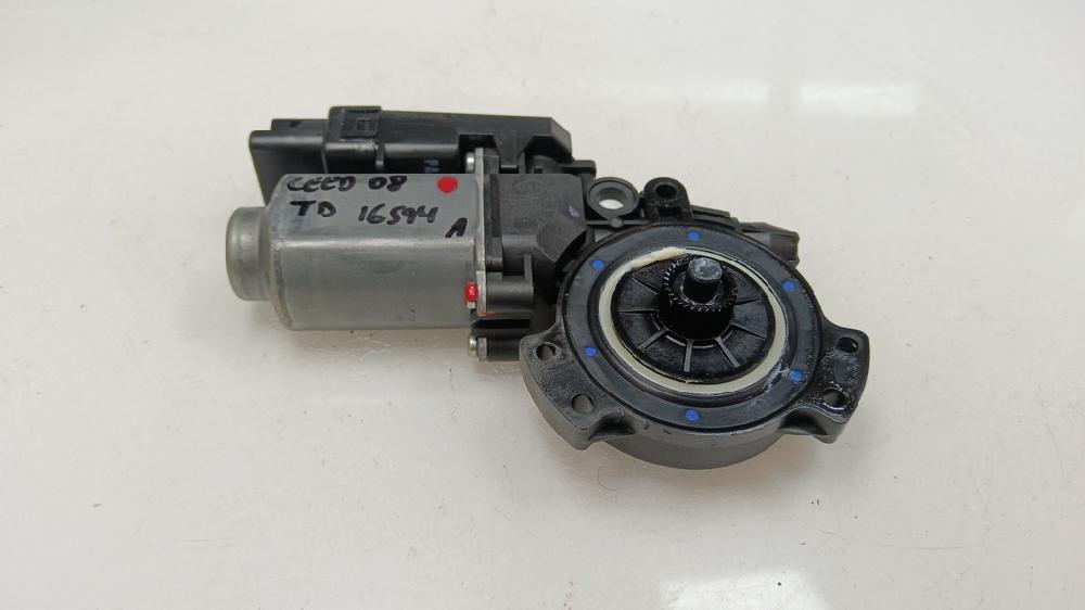 MOTOR ELEVALUNAS TRASERO DERECHO KIA CEED 1.6 MT 115CV | 86KW