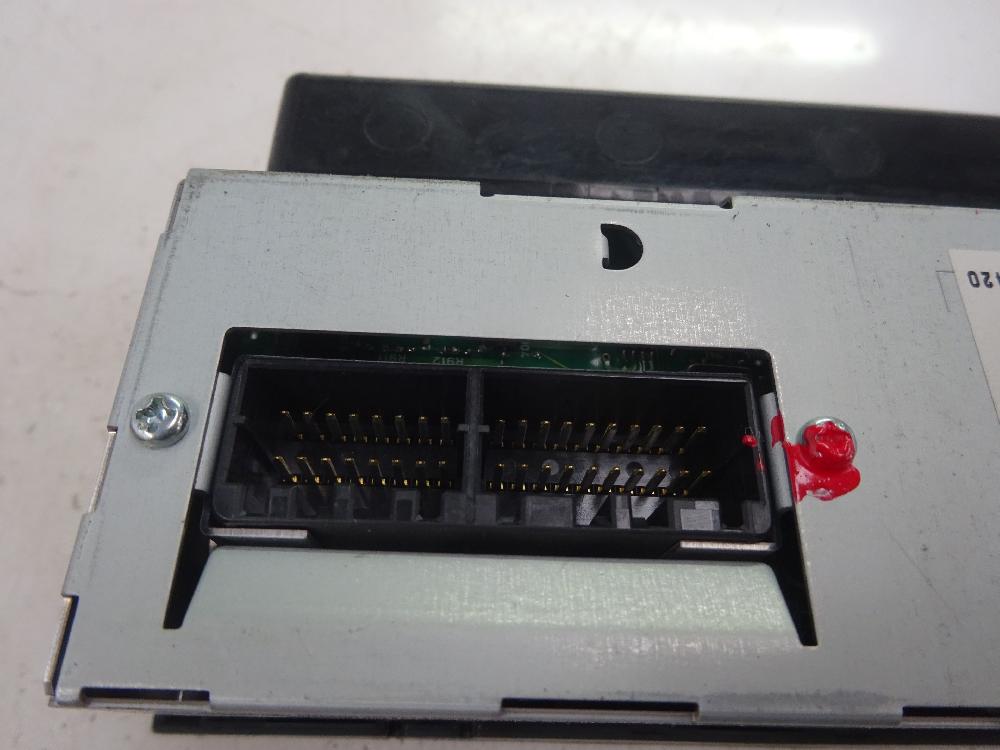 PANTALLA MULTIFUNCION MITSUBISHI GRANDIS 2.0 DI-D MT 134CV