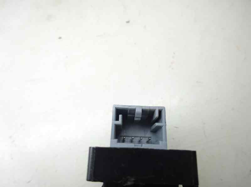 MANDO ELEVALUNAS TRASERO IZQUIERDO AUDI A4 2007 2.0 TDI MT QUATTRO 140CV