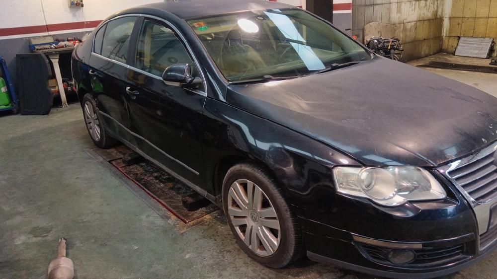 FARO IZQUIERDO VOLKSWAGEN PASSAT 2.0 TDI BLUEMOTION MT 140CV