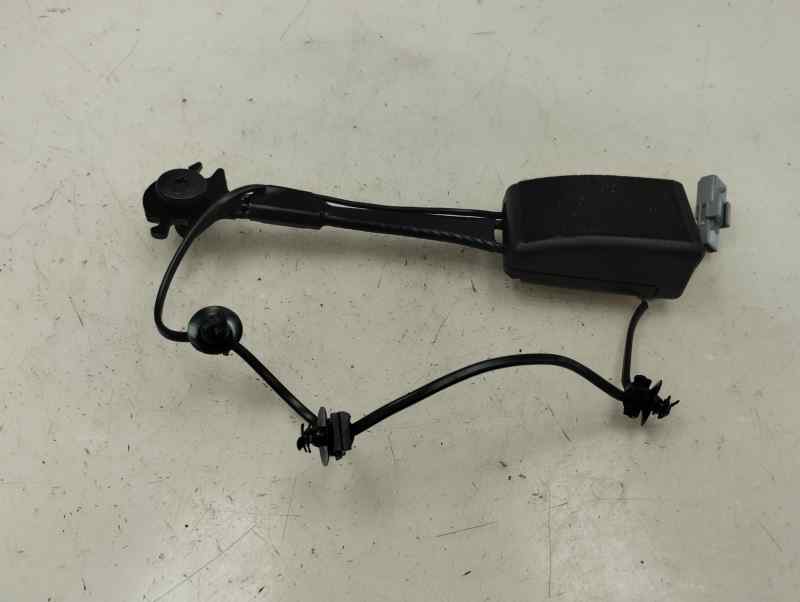 ANCLAJE CINTURON DELANTERO IZQUIERDO RENAULT CLIO 1.5 MT 101CV