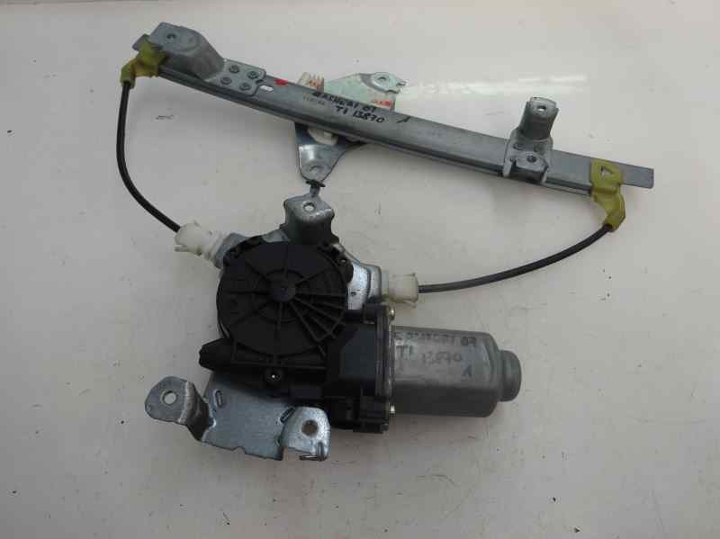 ELEVALUNAS TRASERO IZQUIERDO NISSAN QASHQAI 1.5 DCI MT FWD 106CV