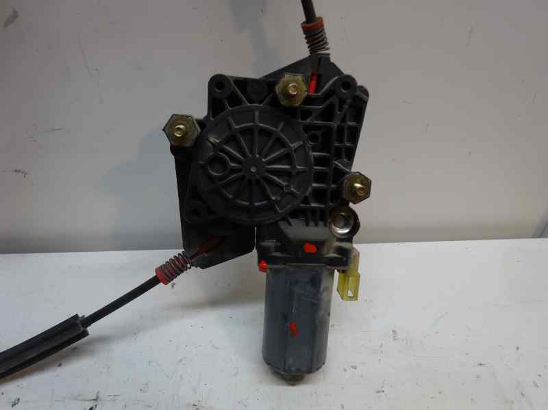 ELEVALUNAS DELANTERO IZQUIERDO FORD FIESTA 1.4 MT 74CV