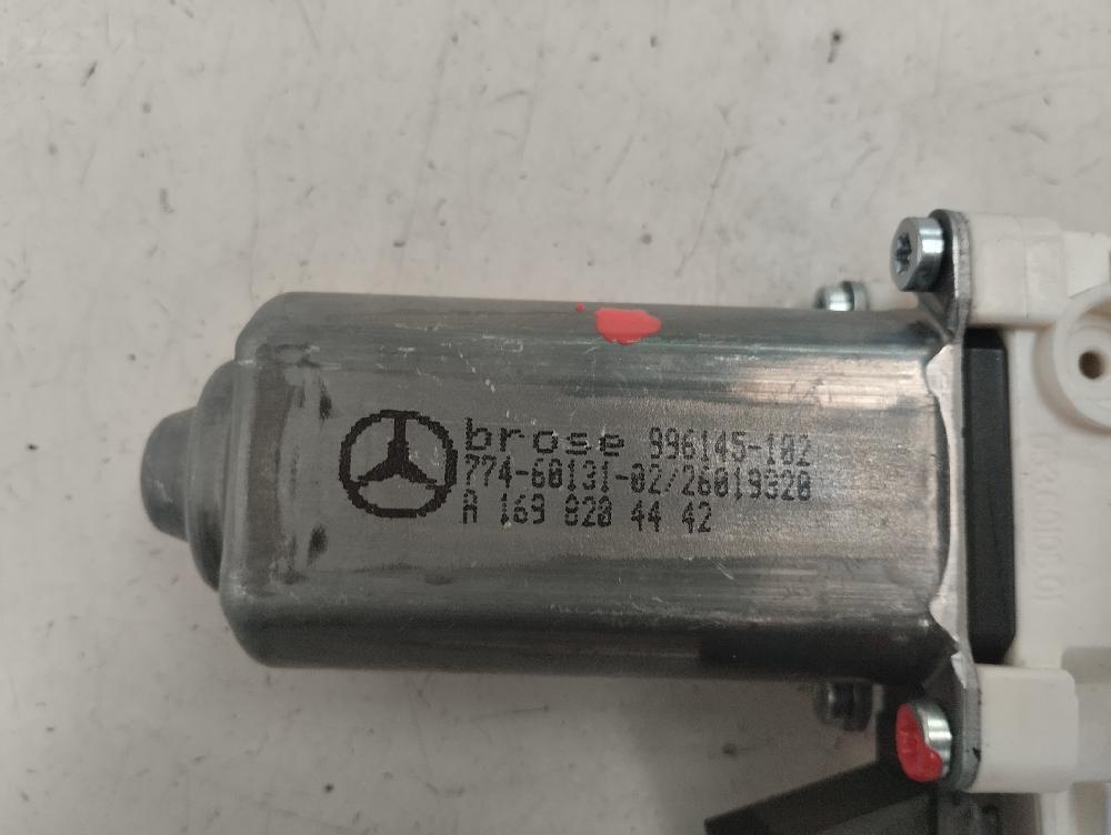 MOTOR ELEVALUNAS DELANTERO DERECHO MERCEDES BENZ CLASE A 2009 2.0 A 180 CDI MT 109CV