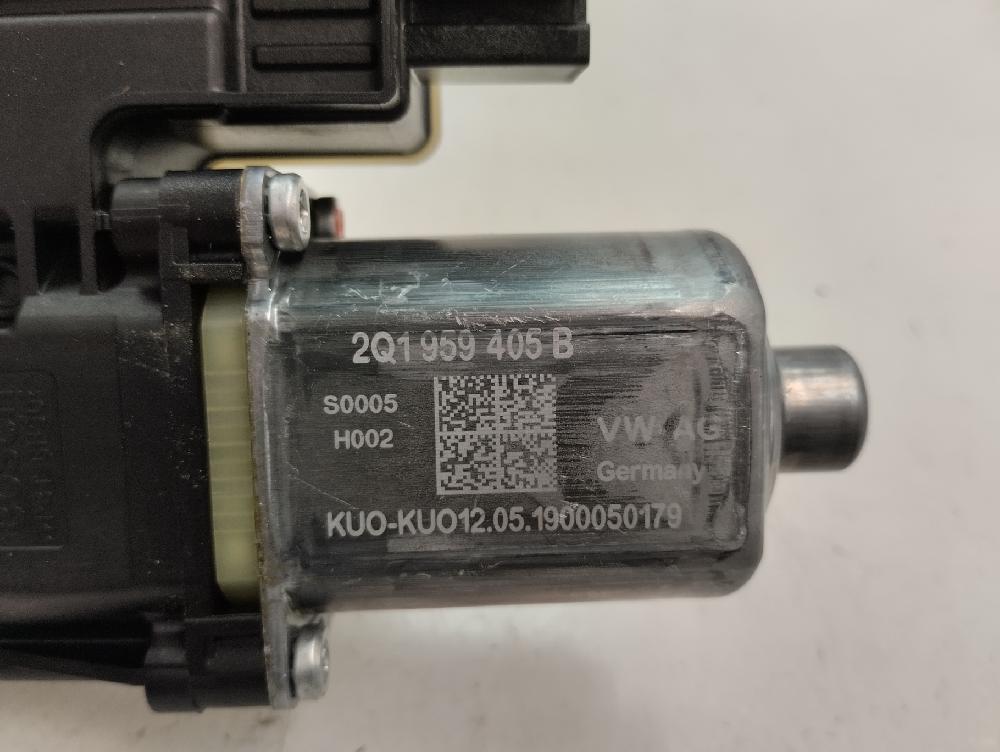 MOTOR ELEVALUNAS DELANTERO IZQUIERDO SEAT IBIZA 1.0 TSI MT 95CV