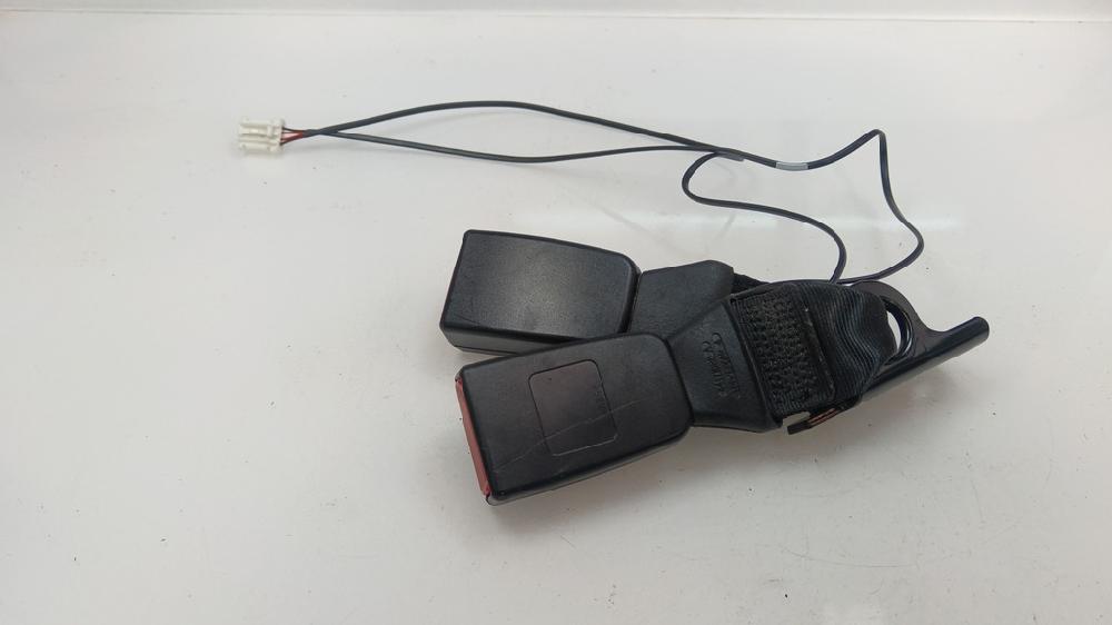 ANCLAJE CINTURON TRASERO CENTRAL CITROEN C4 CACTUS 1.2 MT 110CV | 81KW