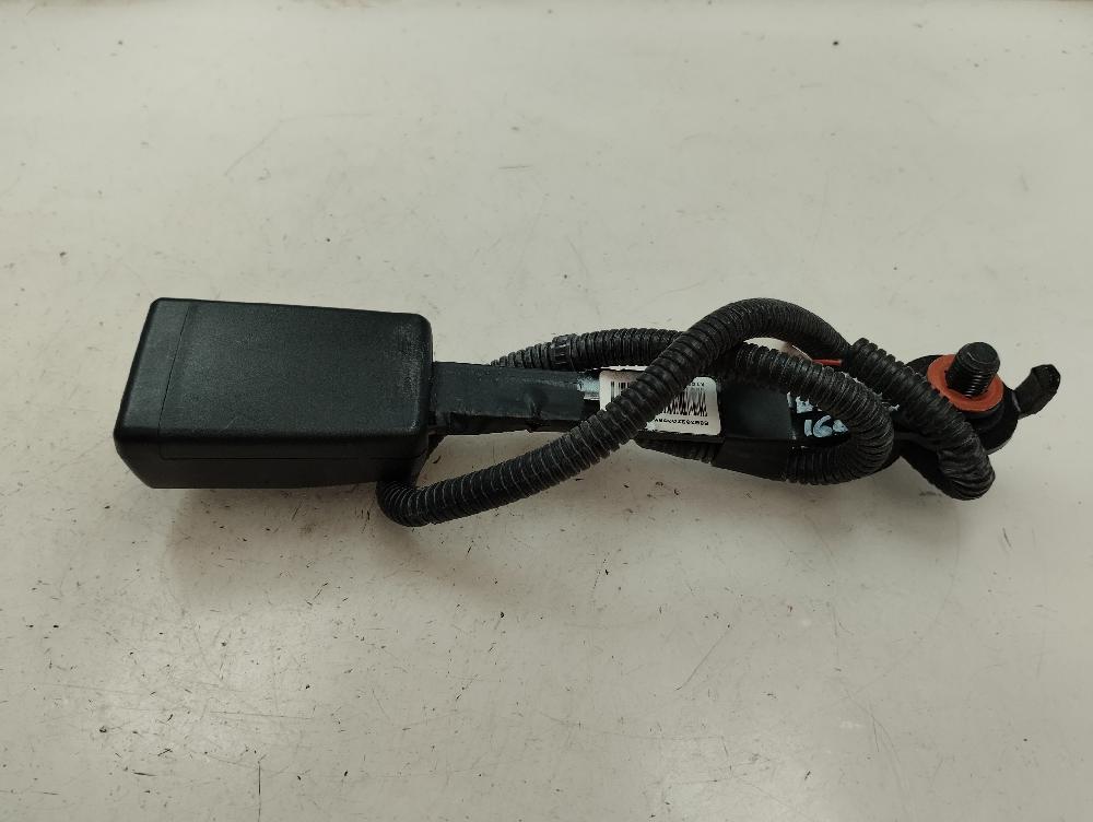 ANCLAJE CINTURON DELANTERO DERECHO HYUNDAI I40 2015 1.7 CRDI MT 141CV