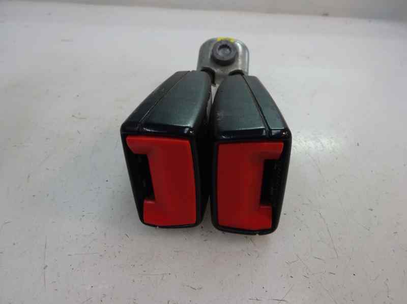 ANCLAJE CINTURON TRASERO IZQUIERDO SEAT TOLEDO 1.6 TDI MT 105CV