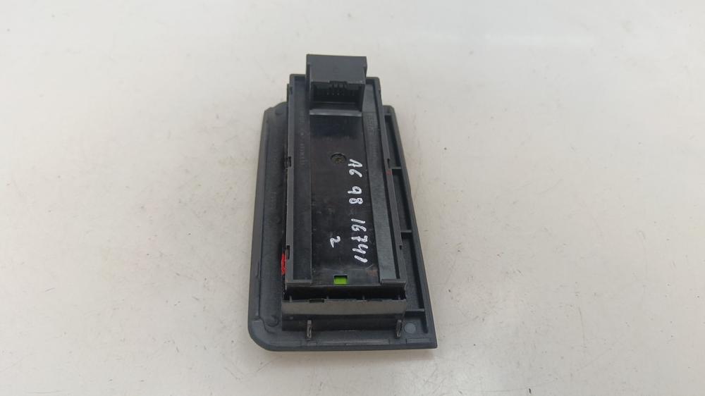 MANDO ELEVALUNAS DELANTERO IZQUIERDO AUDI A6 1998 2.5 TDI MT 150CV