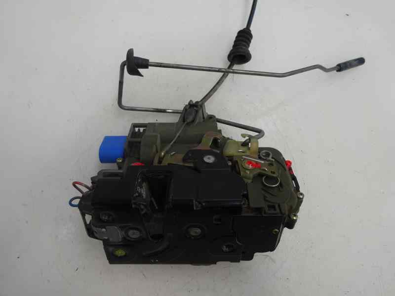 CERRADURA PUERTA DELANTERA DERECHA SEAT IBIZA 1.9 SDI MT 64CV