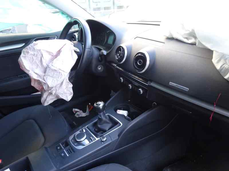MANETA INTERIOR TRASERA DERECHA AUDI A3 2016 1.6 TDI MT 110CV
