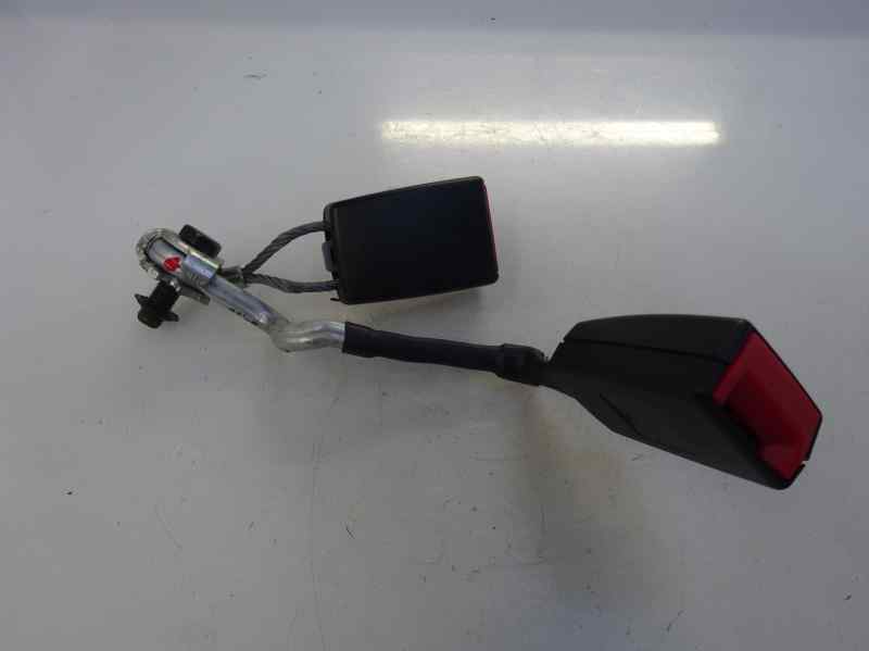 ANCLAJE CINTURON TRASERO IZQUIERDO AUDI A3 2.0 TDI MT 140CV