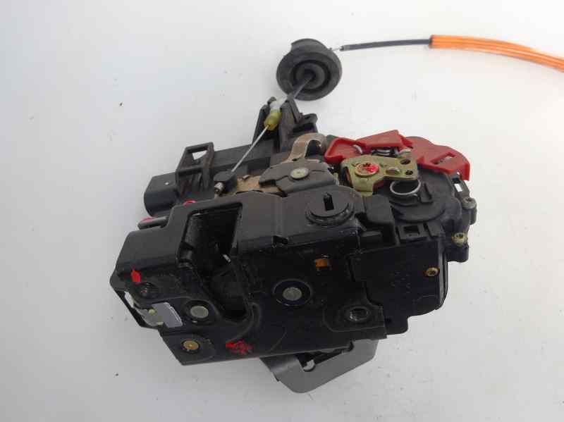 CERRADURA PUERTA TRASERA IZQUIERDA AUDI A4 2002 1.9 TDI 5MT 130CV