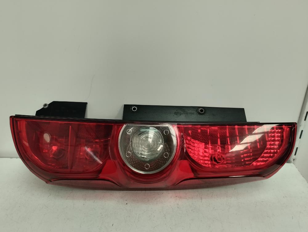 PILOTO TRASERO DERECHO OPEL COMBO 1.3 CDTI MT L2H1 90CV