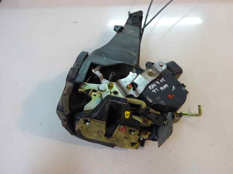 CERRADURA PUERTA TRASERA IZQUIERDA TOYOTA RAV4 2002 2.0 MT 4WD 116CV | 85KW