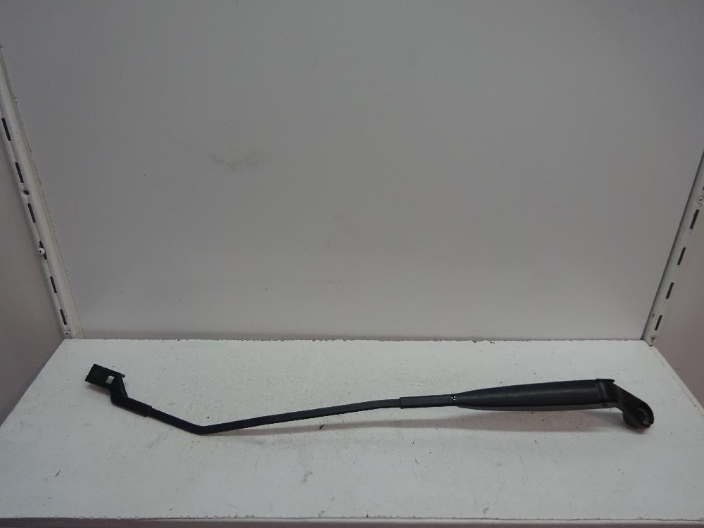 BRAZO LIMPIA DELANTERO DERECHO FORD KA 1.2 MT 69CV | 51KW