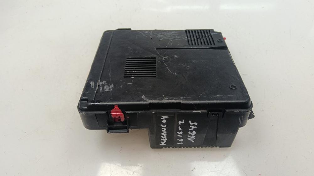 CAJA RELES FUSIBLES RENAULT MEGANE 1.6 MT 113CV