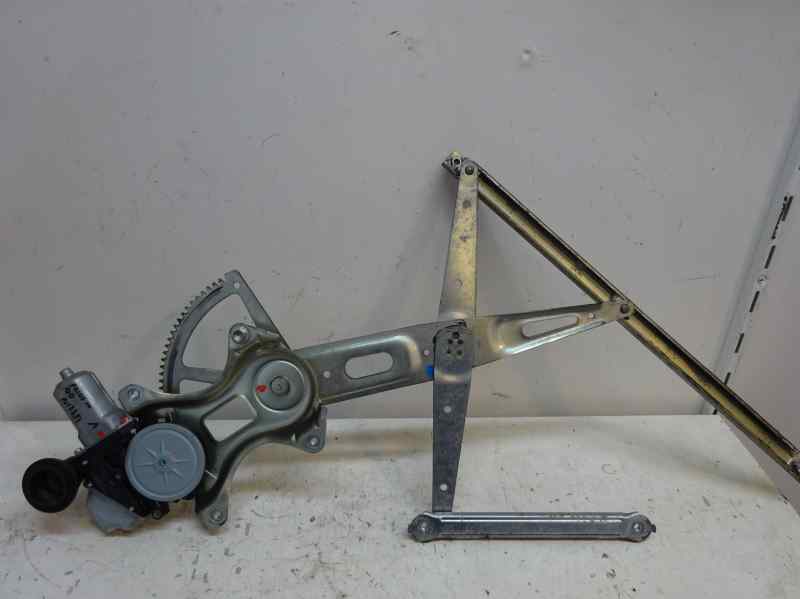 ELEVALUNAS DELANTERO DERECHO TOYOTA PRIUS 1.8CVT 99CV