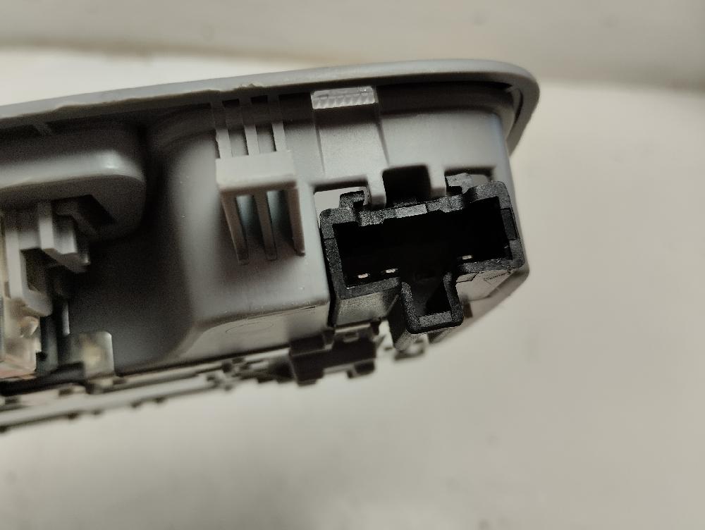 LUZ INTERIOR HYUNDAI I40 1.7 CRDI MT 141CV