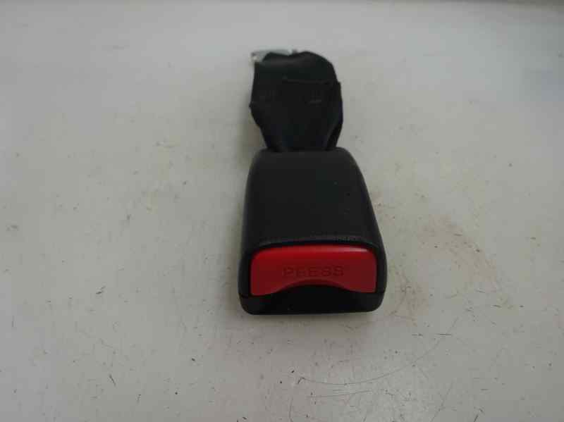 ANCLAJE CINTURON TRASERO CENTRAL MAZDA 2 1.3 MT 75CV
