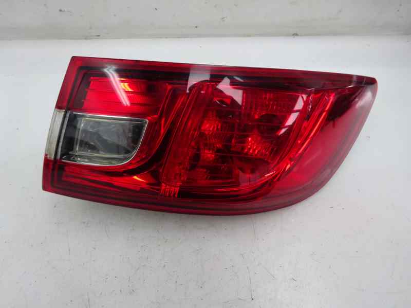 PILOTO TRASERO DERECHO RENAULT CLIO 0.9 MT 90CV | 66KW