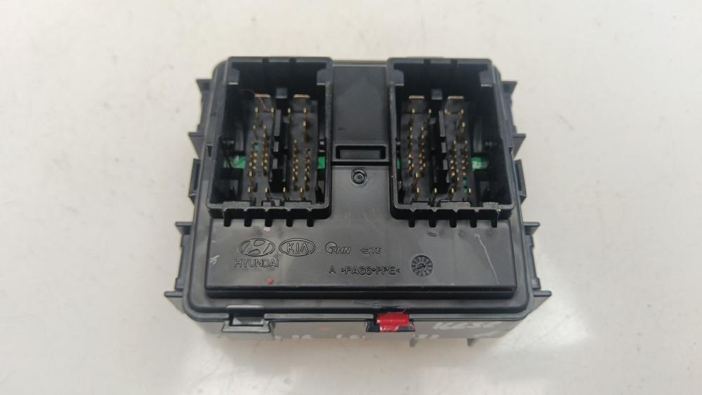 CAJA RELES FUSIBLES HYUNDAI TUCSON 1.6 MT 132CV