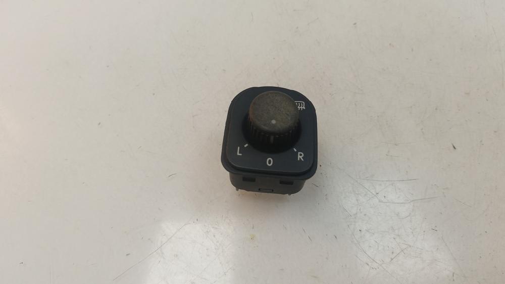 MANDO RETROVISOR VOLKSWAGEN JETTA 1.6 TDI MT 105CV