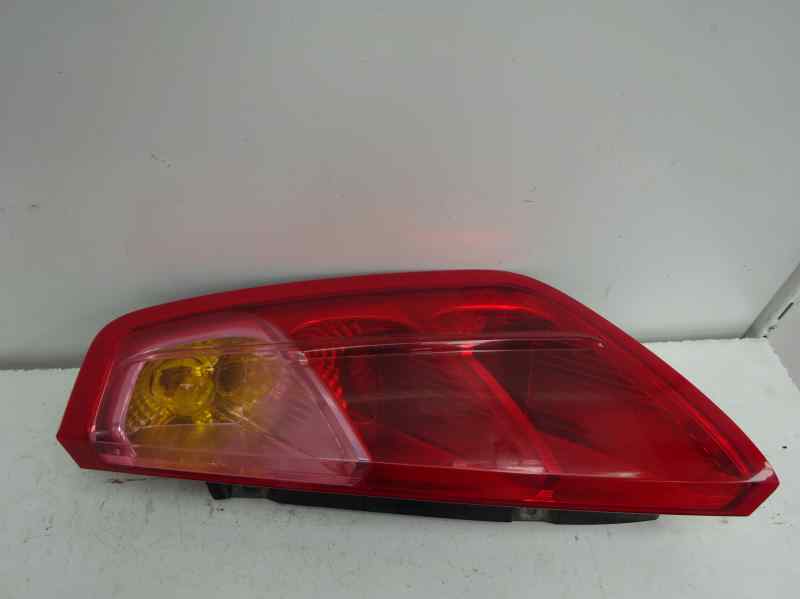PILOTO TRASERO DERECHO FIAT GRANDE PUNTO 1.3 5 MT 75CV