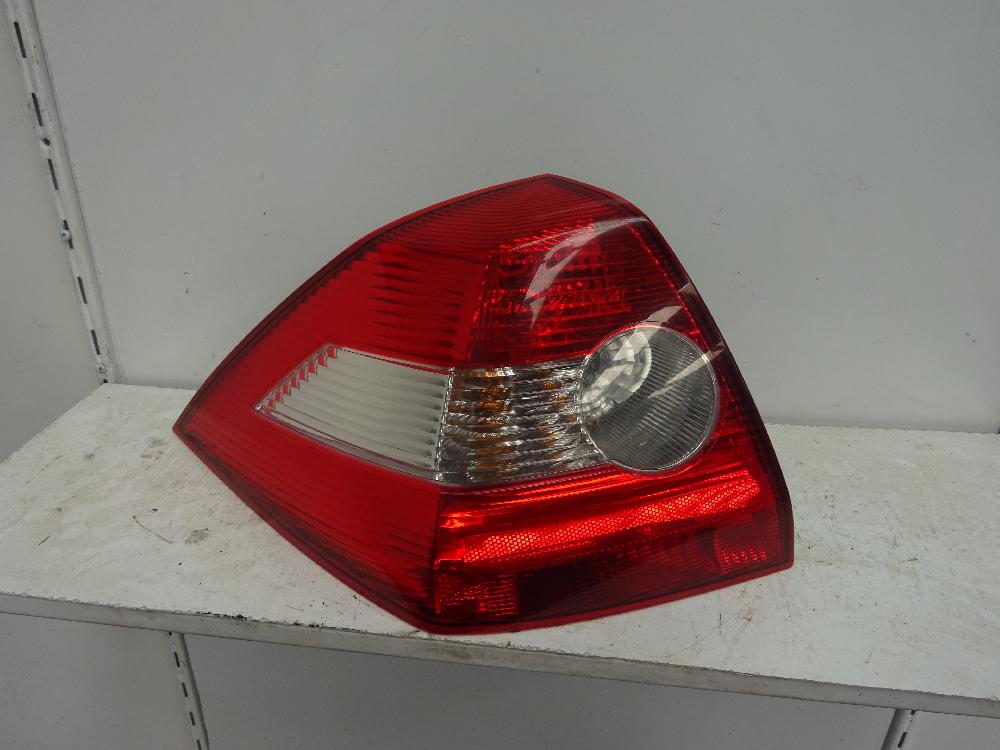 PILOTO TRASERO IZQUIERDO RENAULT MEGANE 2003 1.6 MT 113CV