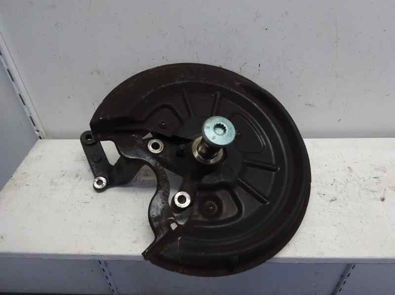MANGUETA TRASERA DERECHA VOLKSWAGEN GOLF 1.4 MT 75CV