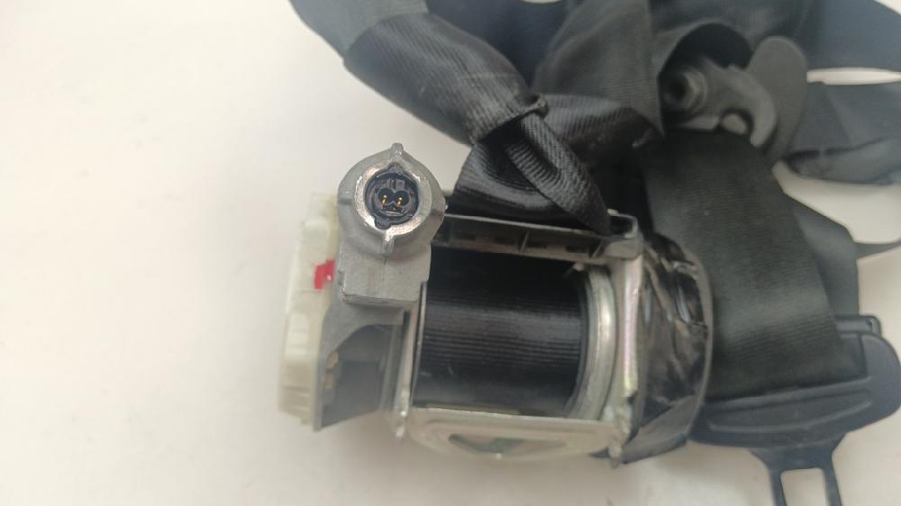 CINTURON SEGURIDAD DELANTERO DERECHO CITROEN C4 CACTUS 1.2 MT 110CV | 81KW