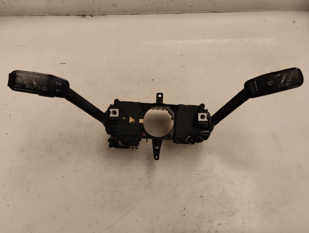 MANDO MULTIFUNCION SEAT ARONA 2018 1.6 MT 95CV | 70KW