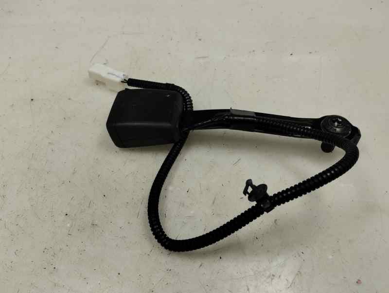 ANCLAJE CINTURON DELANTERO IZQUIERDO HYUNDAI BAYON 1.2 MT 84CV | 62KW